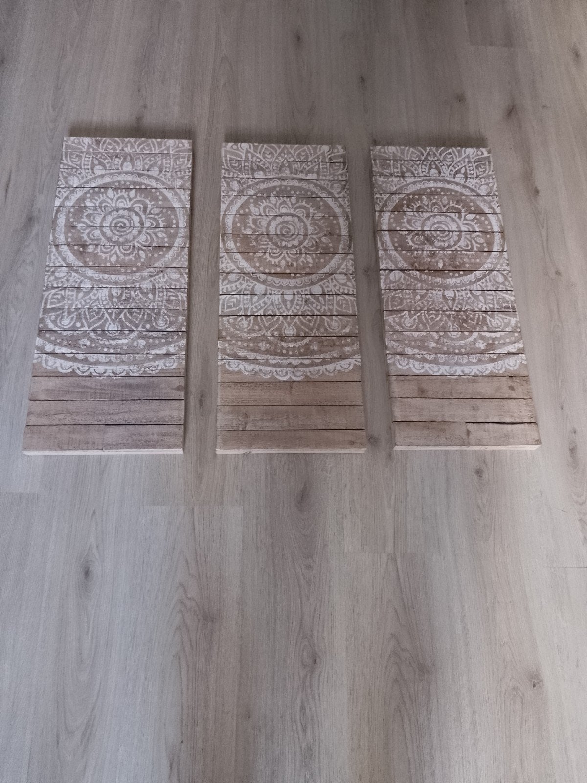 Set van 3 houten wandpanelen met mandala patroon.... BIEDEN!, Huis en Inrichting, Ophalen, Gebruikt, Boho, Hout