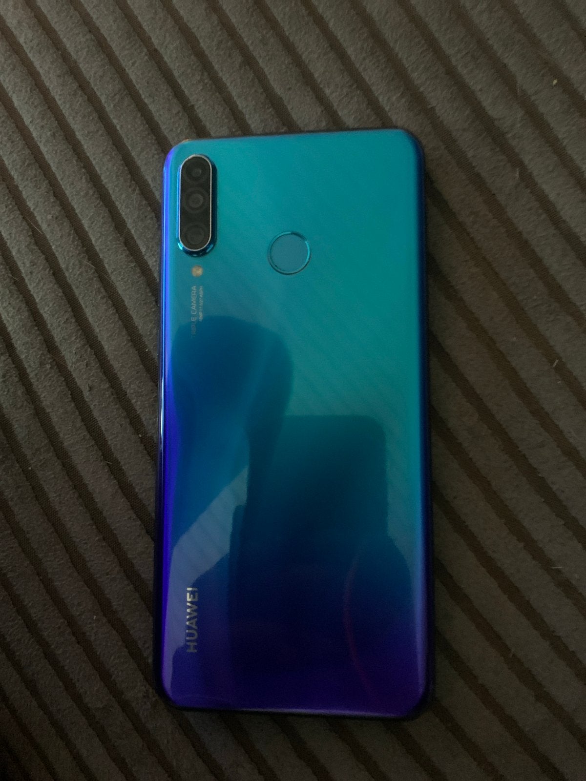 Huawei P30 Lite - Blauw/Paars - Zo goed als nieuw, Blauw, Touchscreen, Ophalen of Verzenden, Zo goed als nieuw