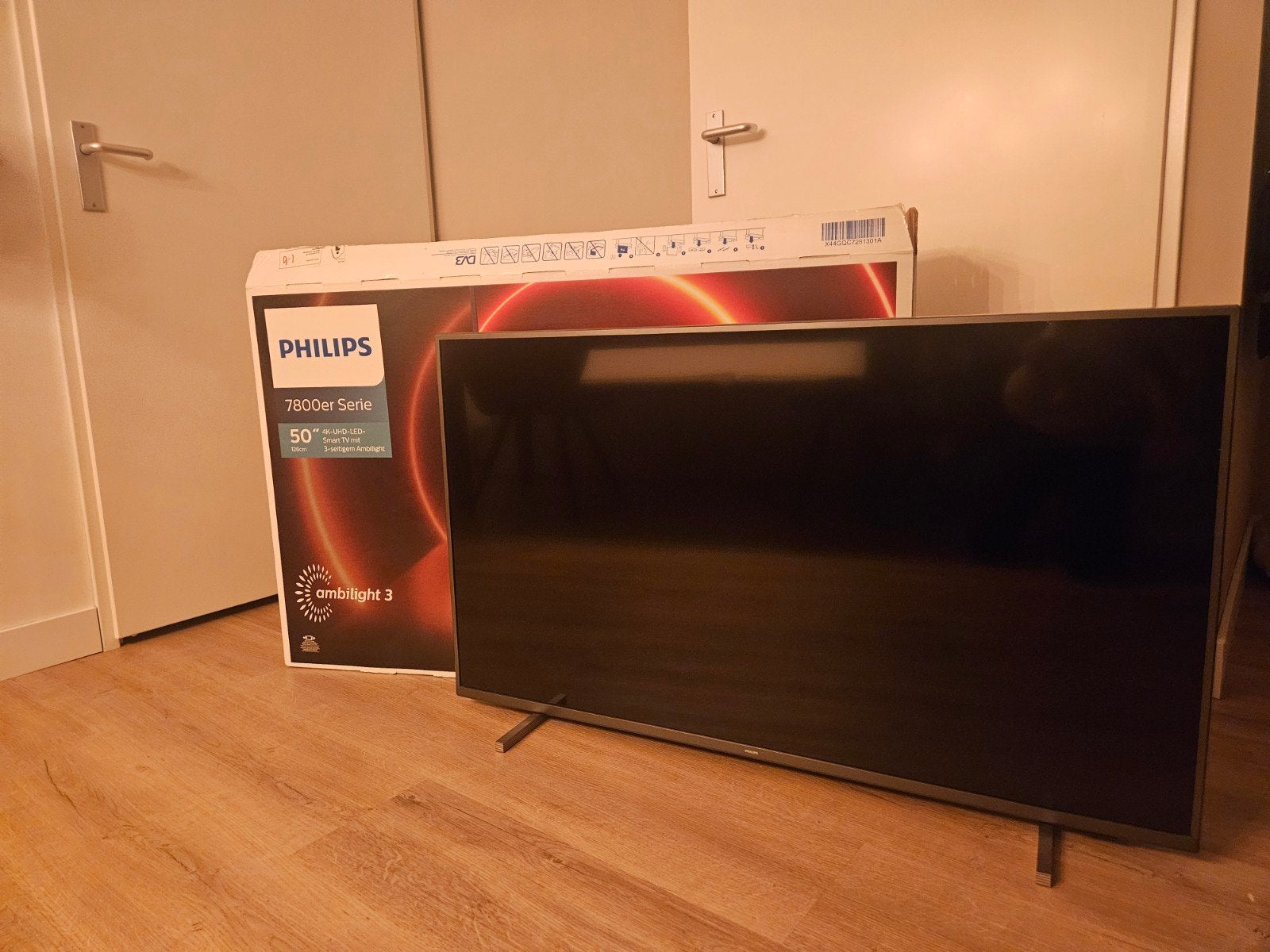 Philips 50 inch 4K UHD Smart TV met Ambilight (50PUS7805/12), Ophalen