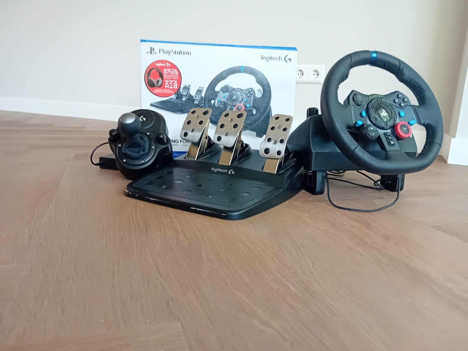 Logitech G29 racestuur, pedalen, shifter + adapters, Ophalen of Verzenden, Zo goed als nieuw, PlayStation 1
