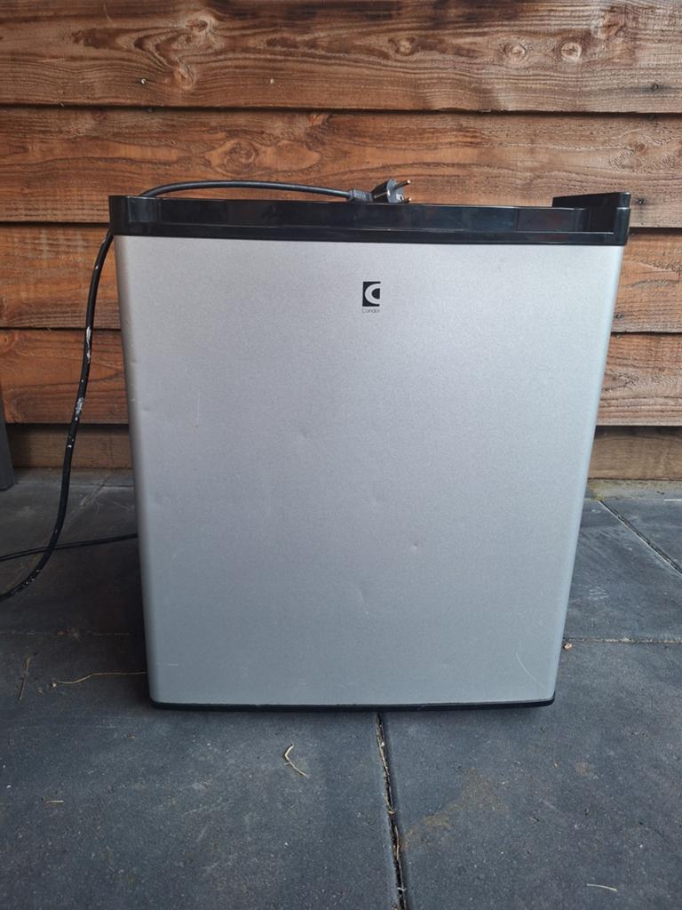 Candor minikoelkast, Ophalen, Minder dan 75 liter, Zonder vriesvak, Gebruikt