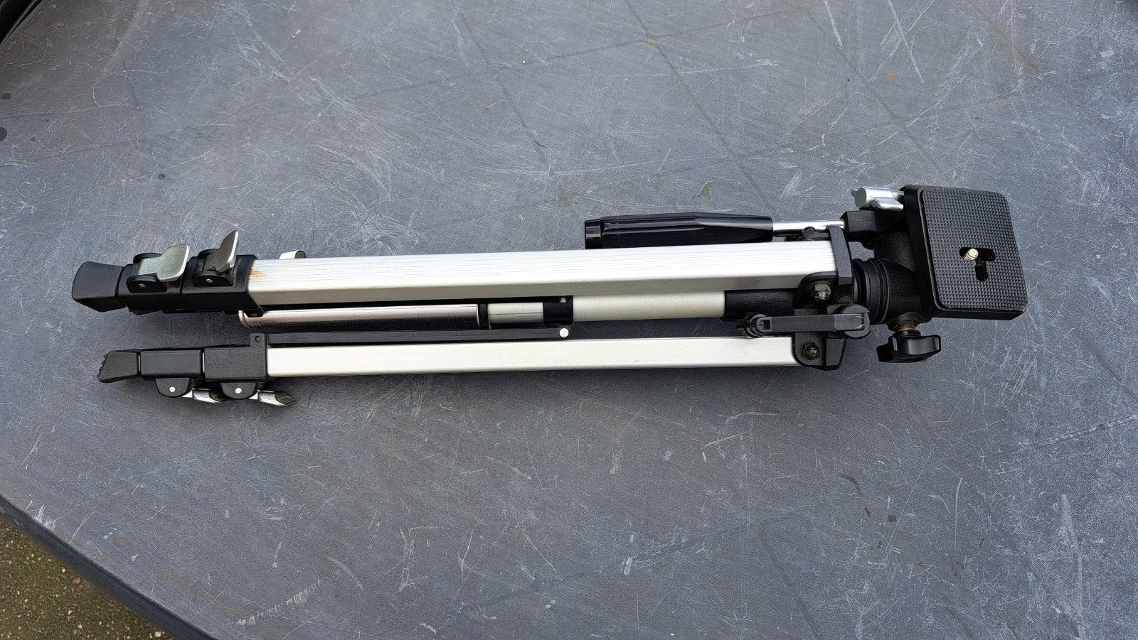 U32S Statief - Gebruikt maar functioneel, Audio, Tv en Foto, Inklapbaar, 125 tot 150 cm, Gebruikt, Overige merken