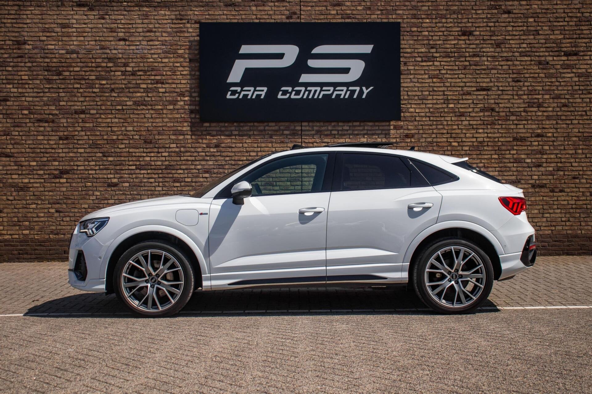 Foto 3 van Audi Q3 Sportback 45 TFSIe 3x S-Line, VOL, Pano, Leder,SONOS