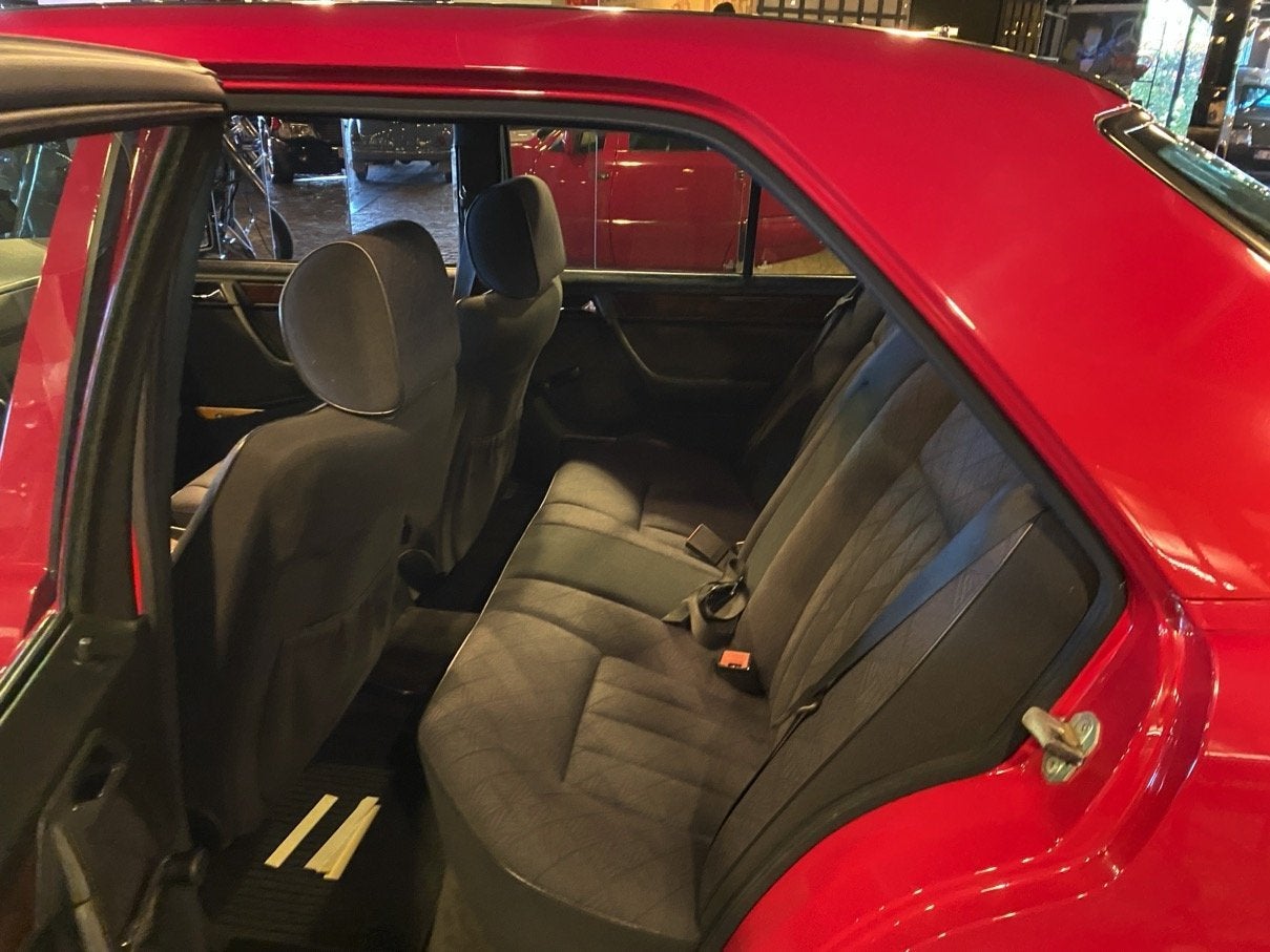 Mercedes-Benz E-Klasse 320 E 320 W124 Berline GETRAG Manueel, foto 9