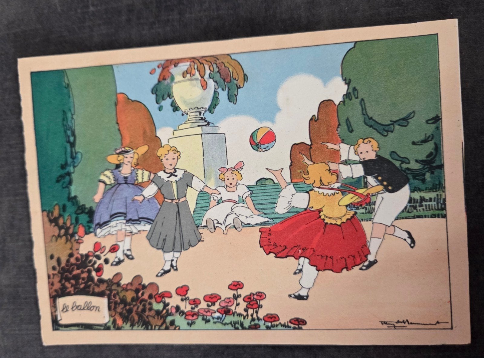 Oude Franse Ansichtkaart: Kinderen Spelen met Bal, Verzenden, 1920 tot 1940, Ongelopen, Kinderen