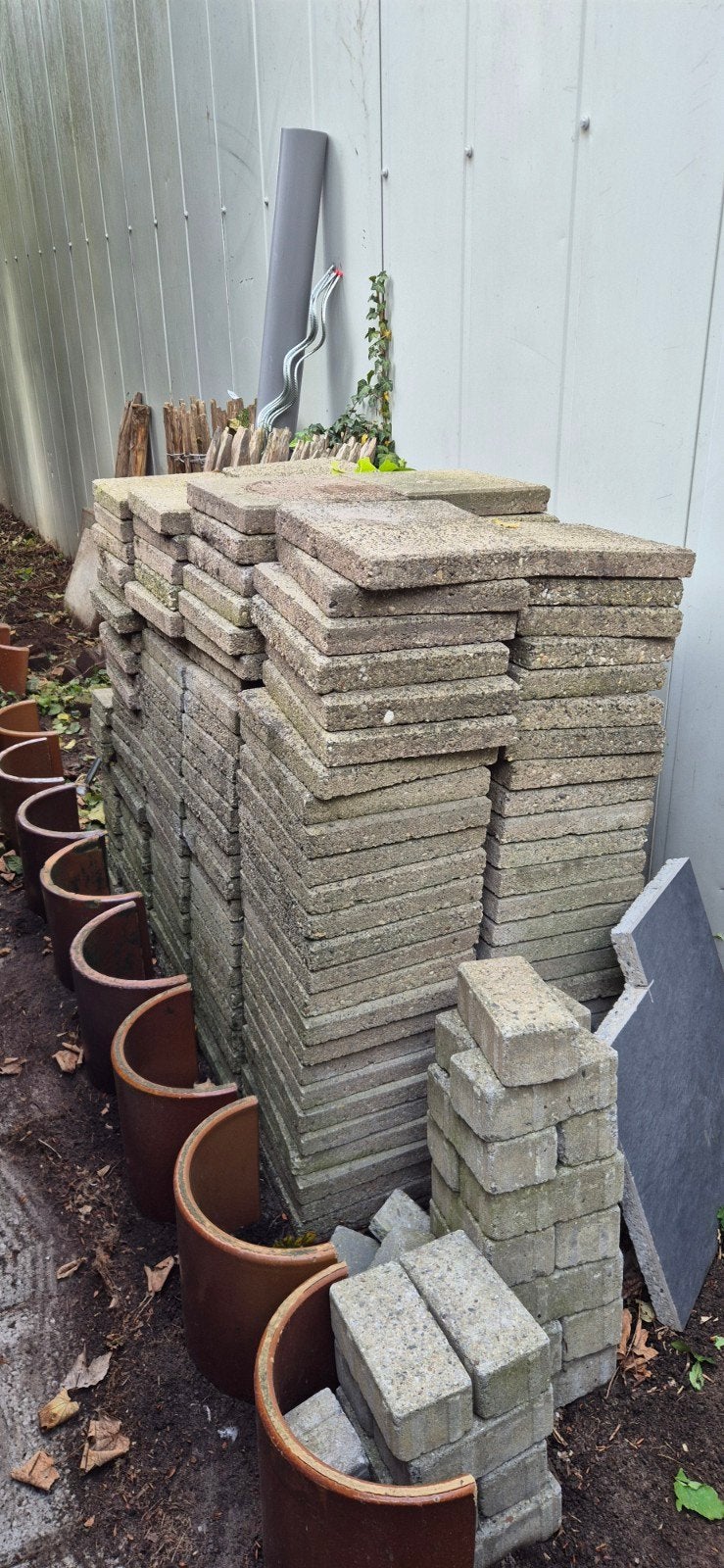 30x30 tegels - 200 stuks, ongeveer 18m2, Ophalen, Gebruikt, 10 m² of meer, Beton