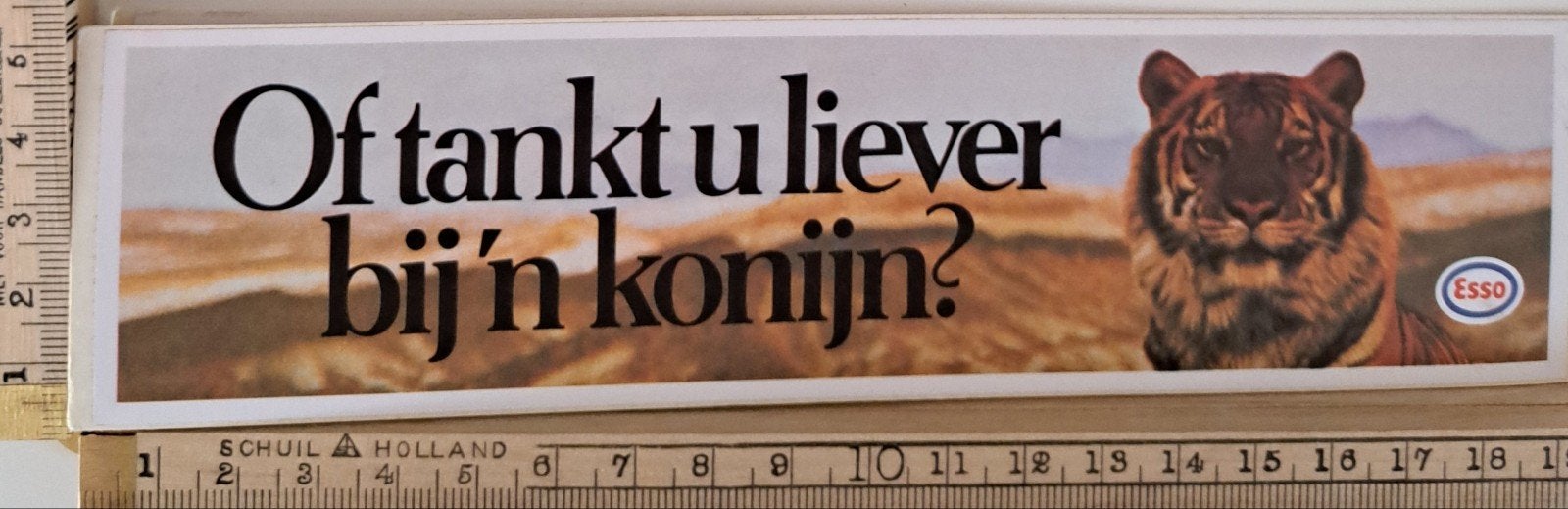 Vintage sticker Esso tijger of tankt u liever bij een konijn, Ophalen of Verzenden, Zo goed als nieuw, Auto of Motor