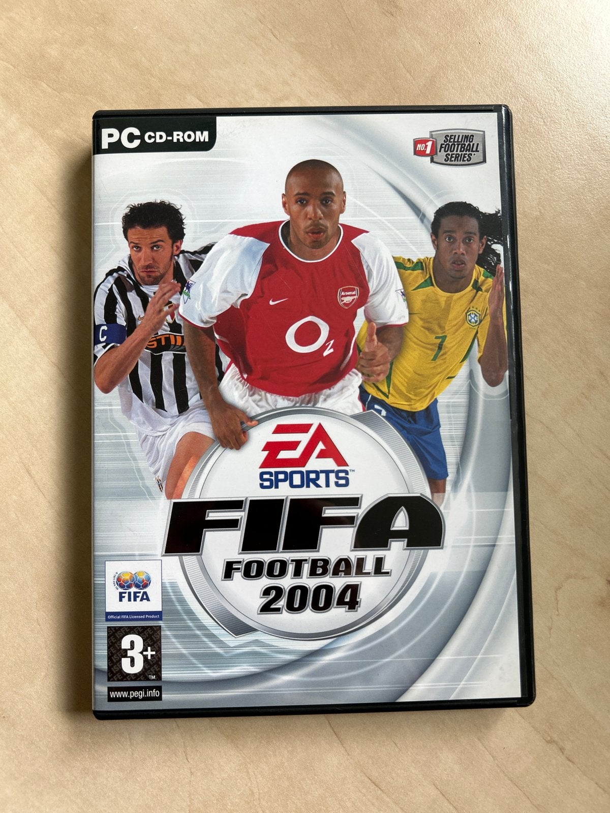 FIFA Football 2004 PC CD-ROM - Klassieke Voetbalgame, Gebruikt, 1 speler, Ophalen of Verzenden, Vanaf 3 jaar