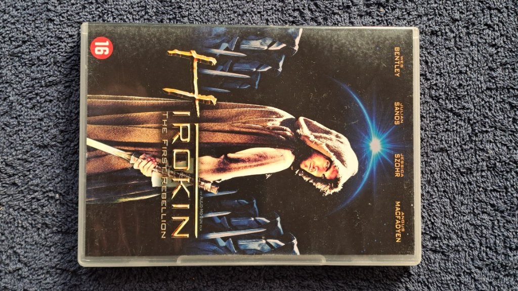 Hirokin "Julian Sands", Alle leeftijden, Ophalen of Verzenden, Zo goed als nieuw