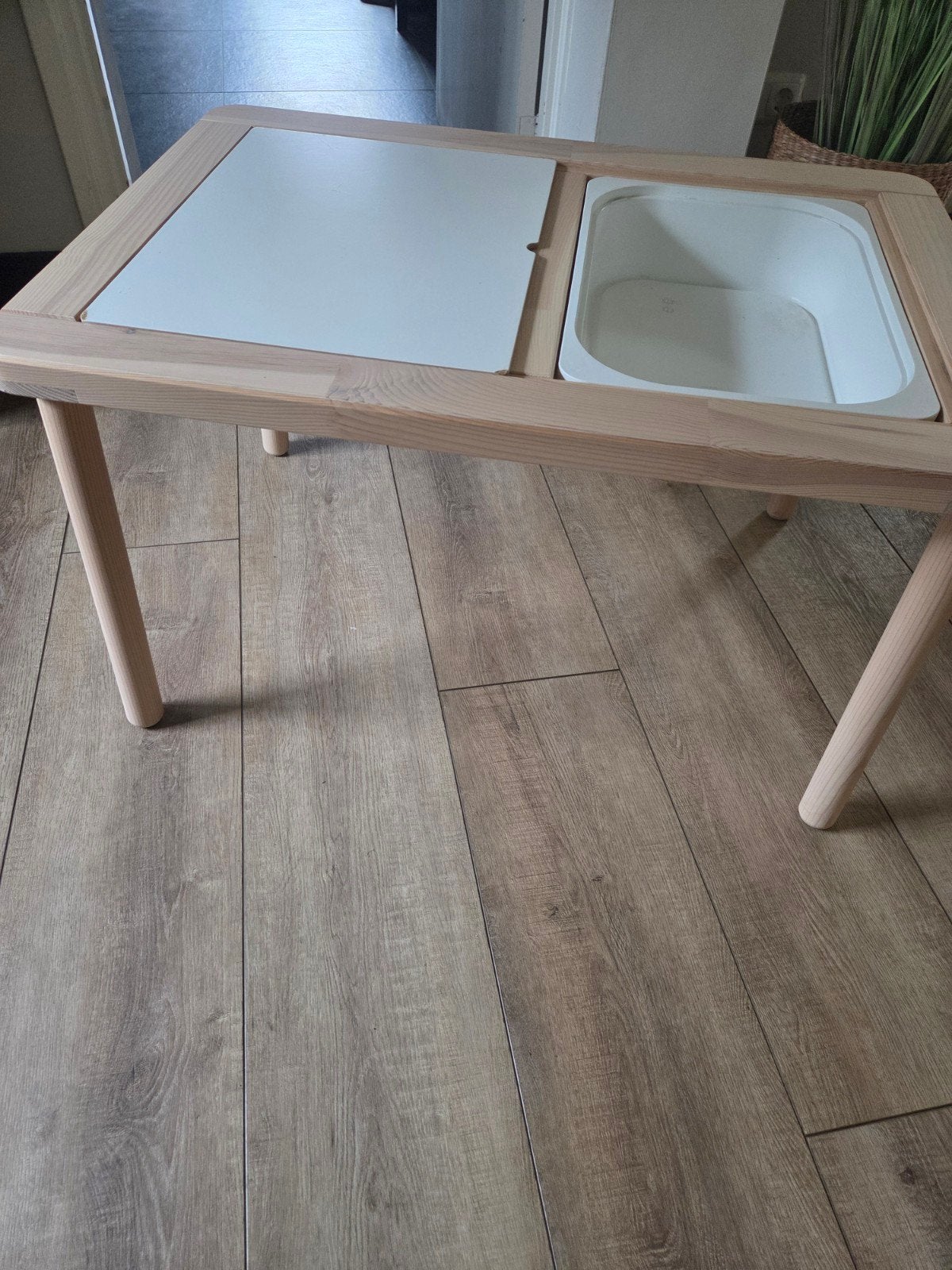 Flisat kindertafel IKEA, Ophalen, Tafel(s)
