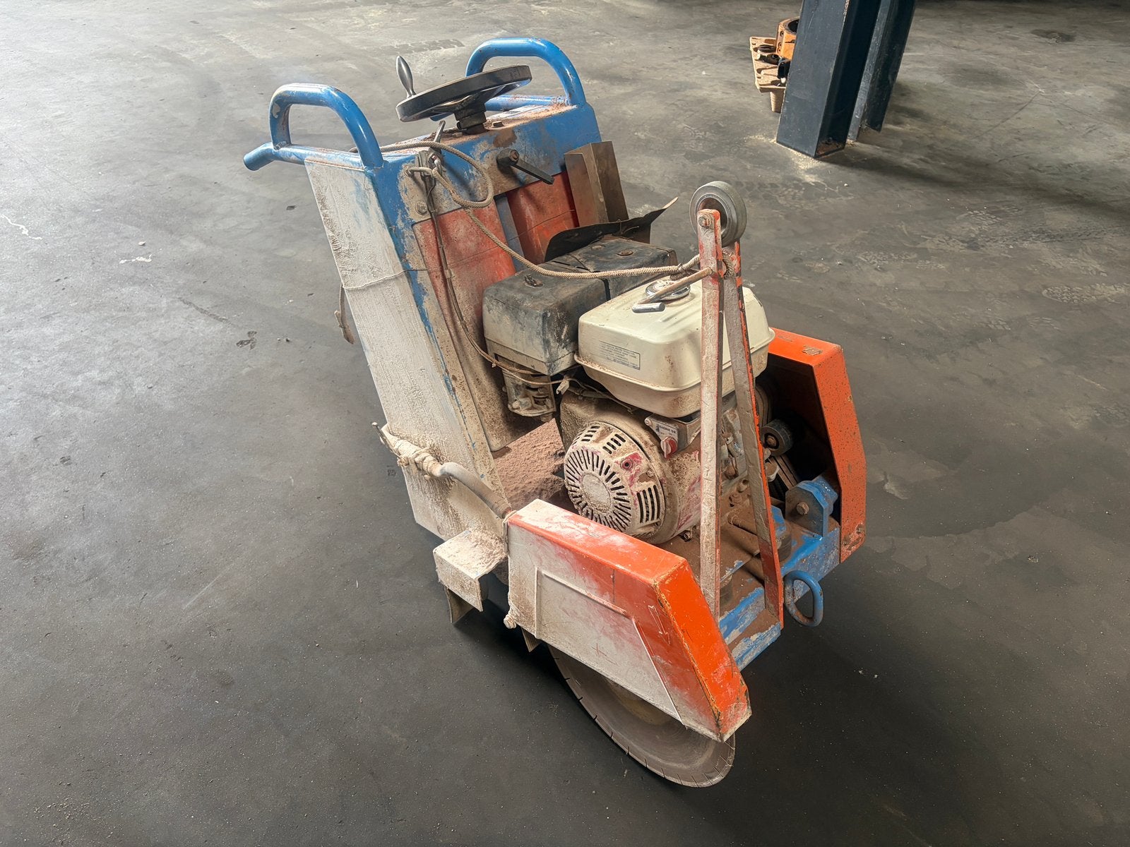 Vloerzaag betonzaag Honda benzine, Doe-het-zelf en Verbouw, Gereedschap | Zaagmachines, Ophalen, 70 mm of meer, Kettingzaag, Zo goed als nieuw