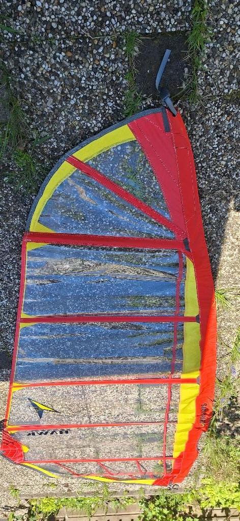 Te koop Surfzeil HAWK 5,60 m2, Ophalen, Zo goed als nieuw, Zeil