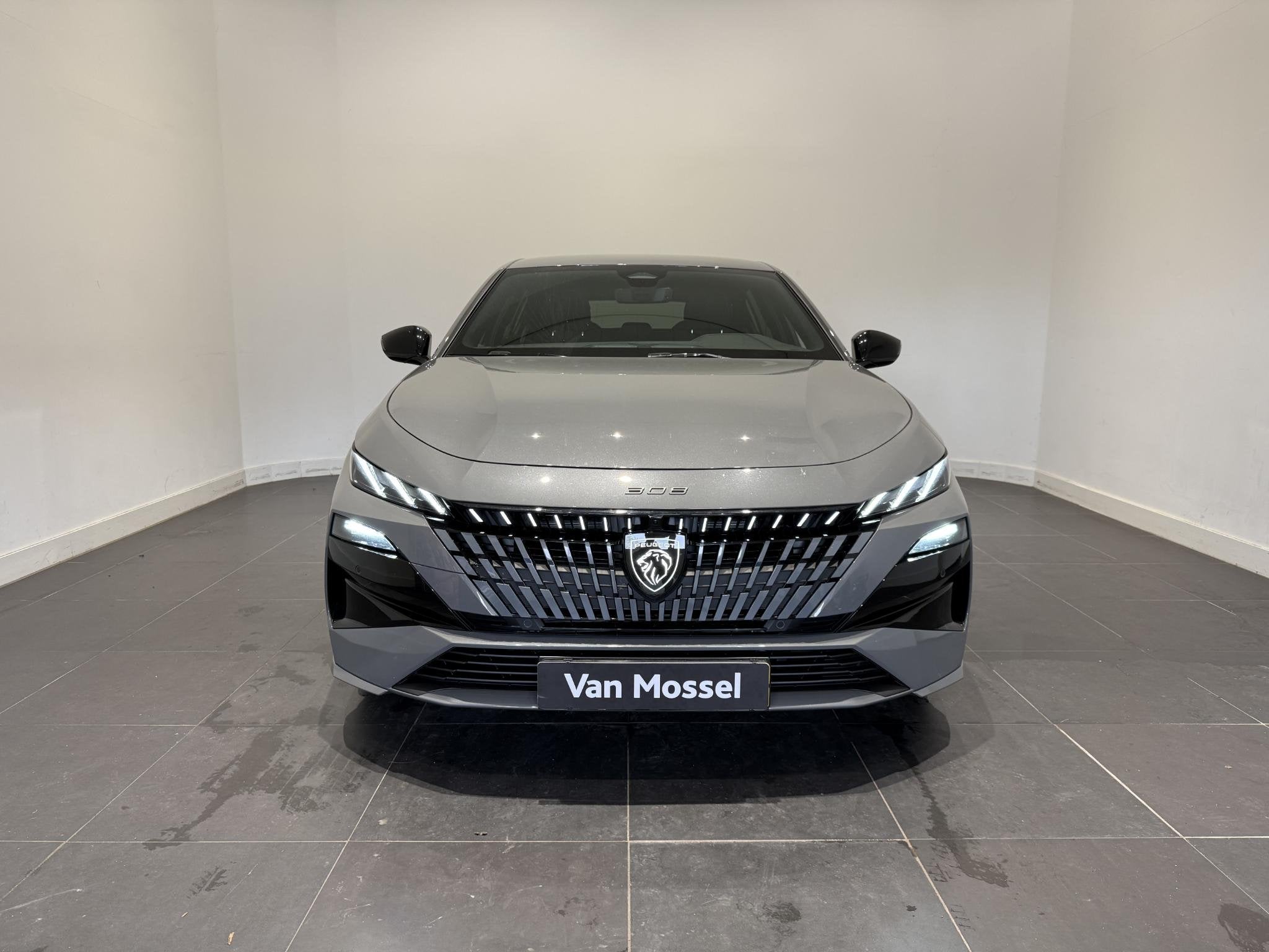 Peugeot 308 1.2 Hybrid 145 e-DCS6 GT l Apple carplay & Andro, Auto's, Peugeot, 1357 kg, Gebruikt, Euro 6, 1199 cc