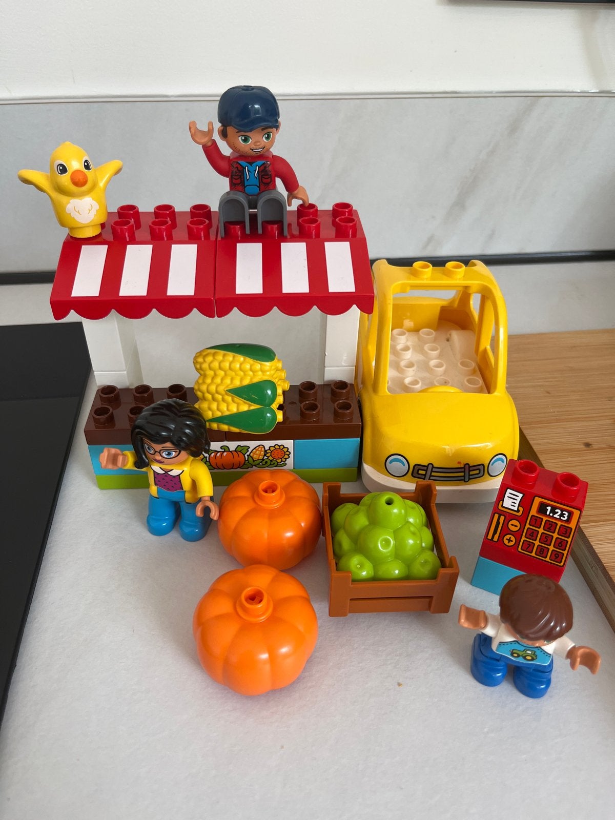 LEGO Duplo 10867 Boerenmarkt met figuren en accessoires, Ophalen, Zo goed als nieuw, Compleet, Duplo