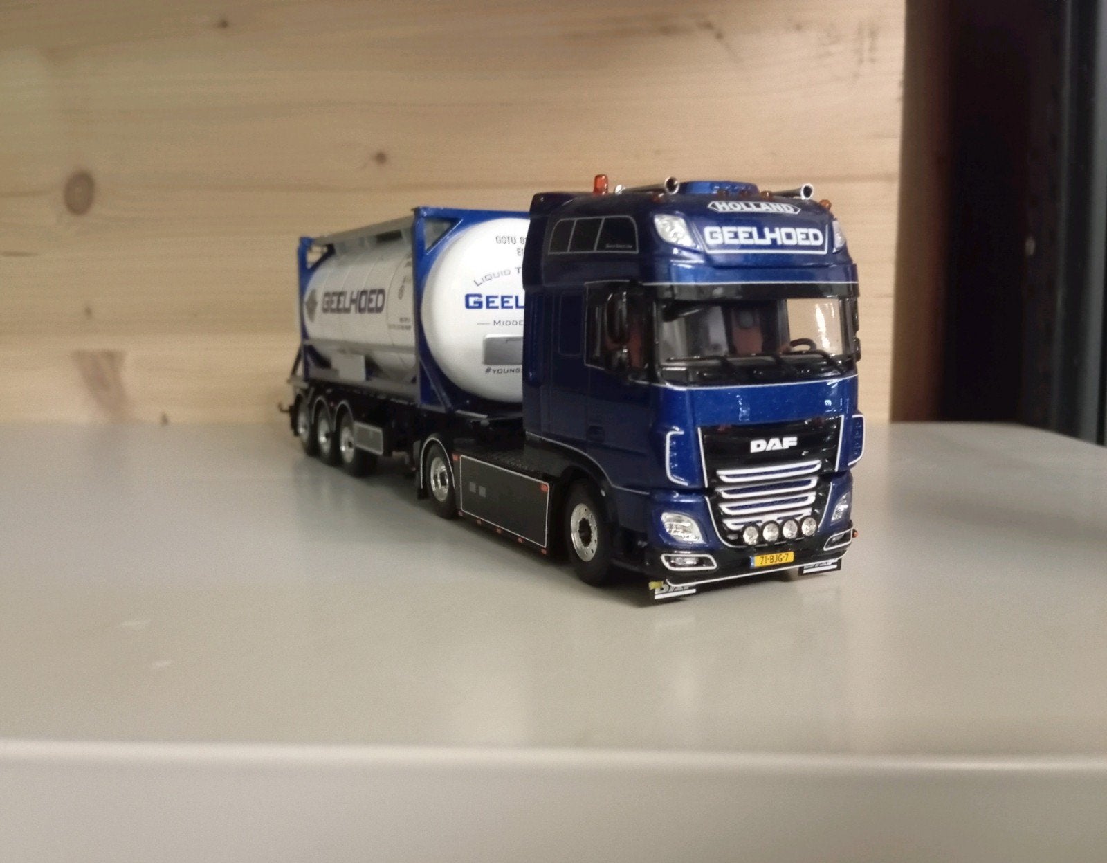 Daf XF Geelhoed WSI, Hobby en Vrije tijd, Modelauto's | 1:50, Ophalen of Verzenden, Nieuw, Bus of Vrachtwagen, Wsi