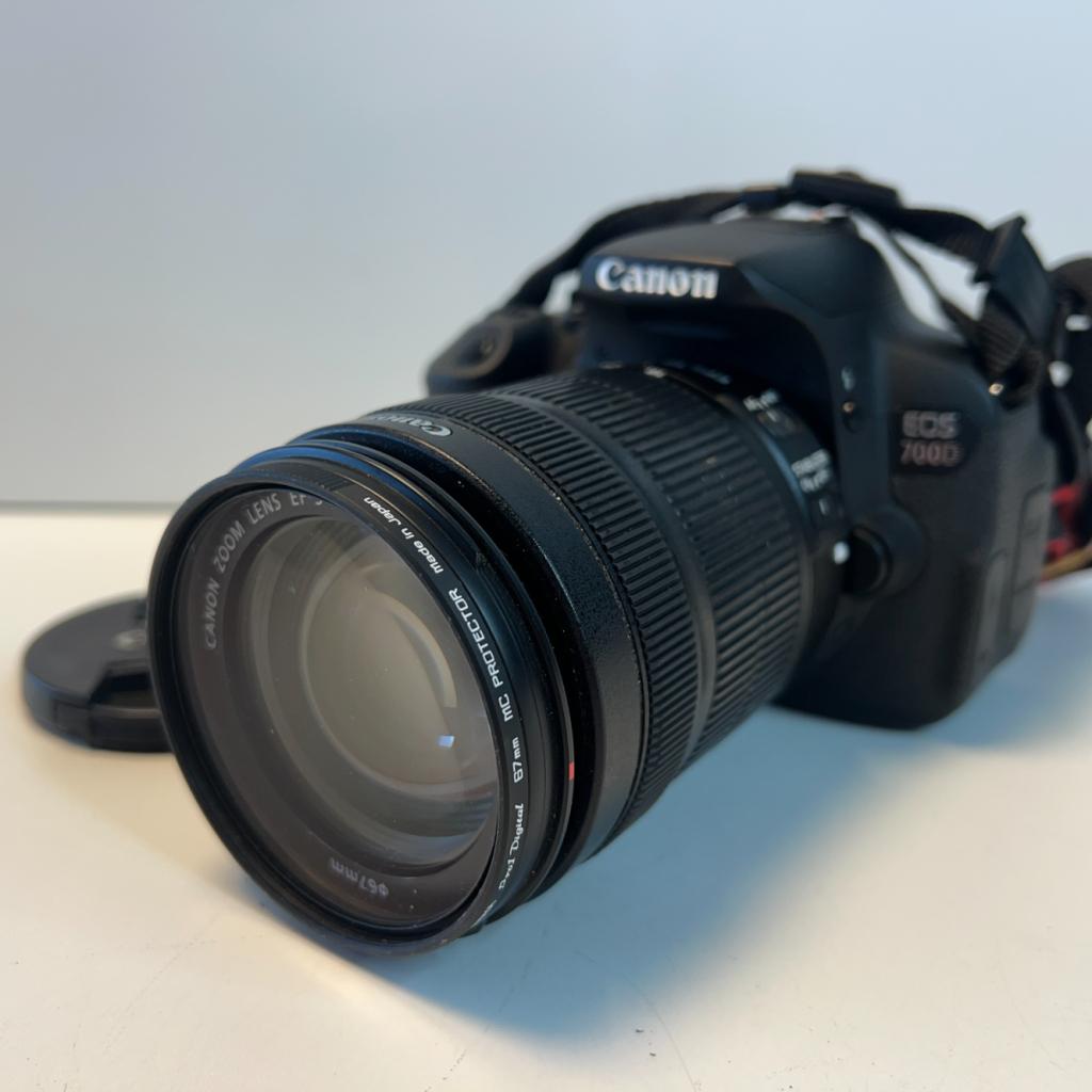 Canon EOS 700D Spiegelreflexcamera + 18-135mm 3.5-5.6 IS STM, Canon, Zo goed als nieuw, Support@canon.com, 30-2, Shimomaruko 3-chome, Ohta-ku
Tokyo 146-8501
Japan