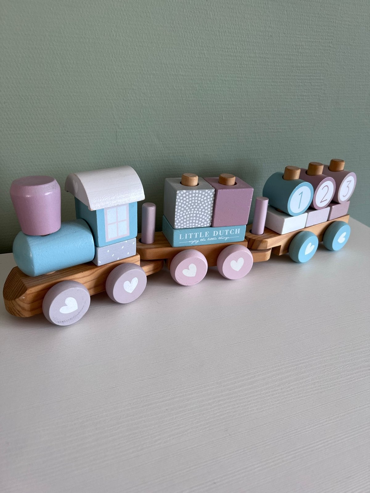Little Dutch houten trein in pastelkleuren, Ophalen of Verzenden, Gebruikt, Duw- of Trekspeelgoed