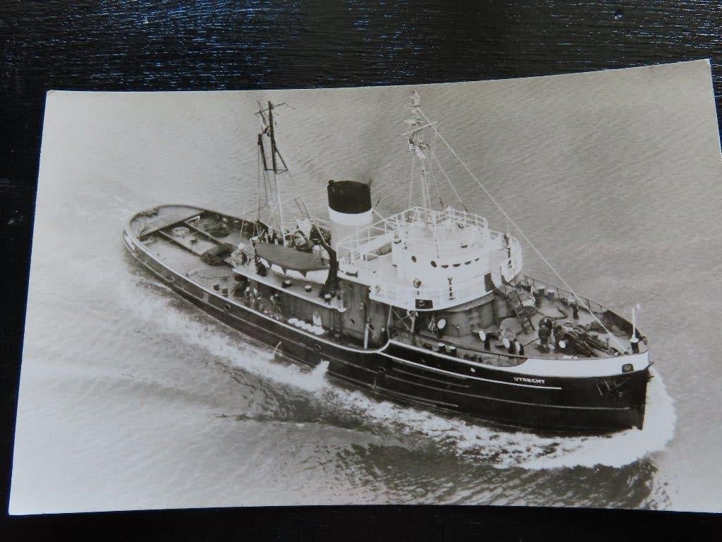 ansichtkaart sleepboot "Utrecht" Wijsmuller, Ophalen of Verzenden, Motorboot, Kaart, Foto of Prent