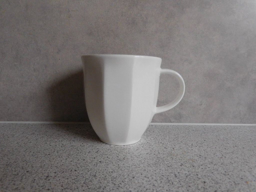 Mok 9x8,5 cm. GEO Villeroy & Boch, Villeroy & Boch, Ophalen of Verzenden, Zo goed als nieuw, Overige stijlen