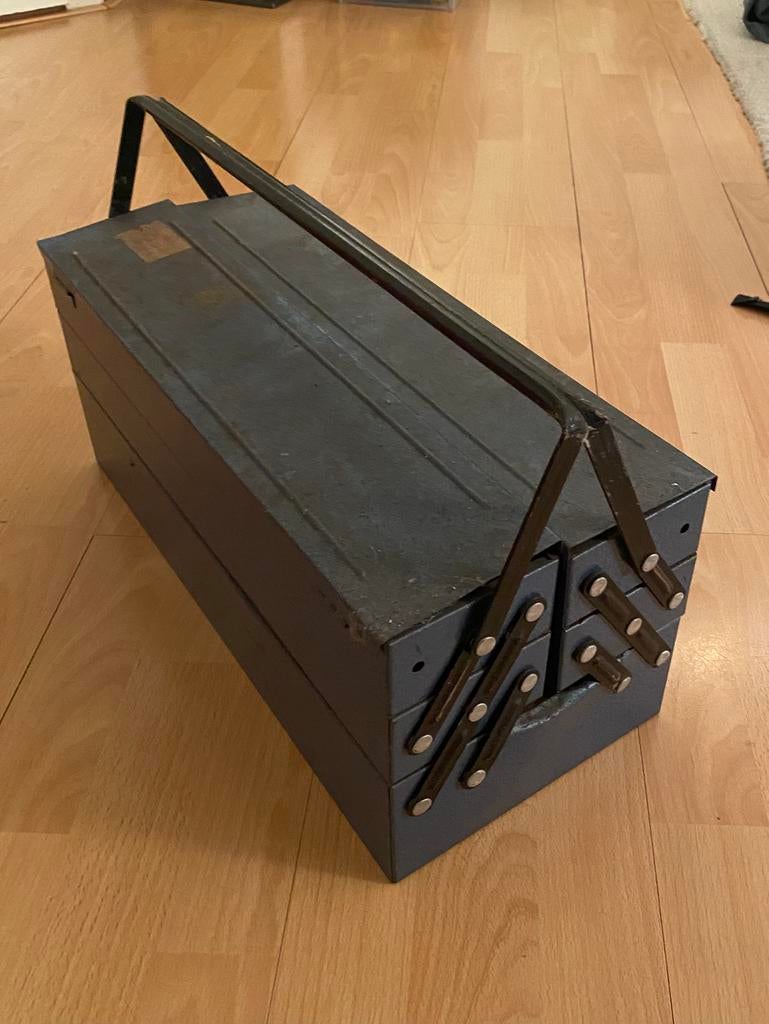 Metalen gereedschapskist (blauw), Ophalen, Gebruikt, Metaal, Minder dan 50 cm