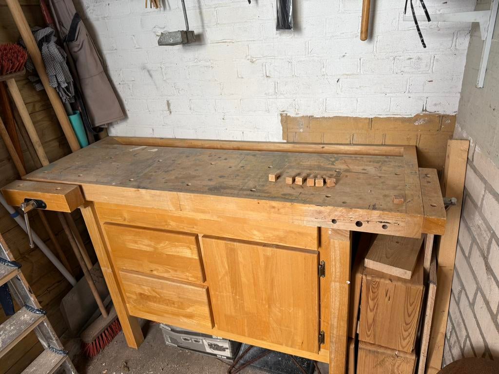 Houten werkbank met 3 bankschroeven, 3 lades en opbergkast, Doe-het-zelf en Verbouw, Werkbanken, Ophalen, Gebruikt, 120 tot 170 cm