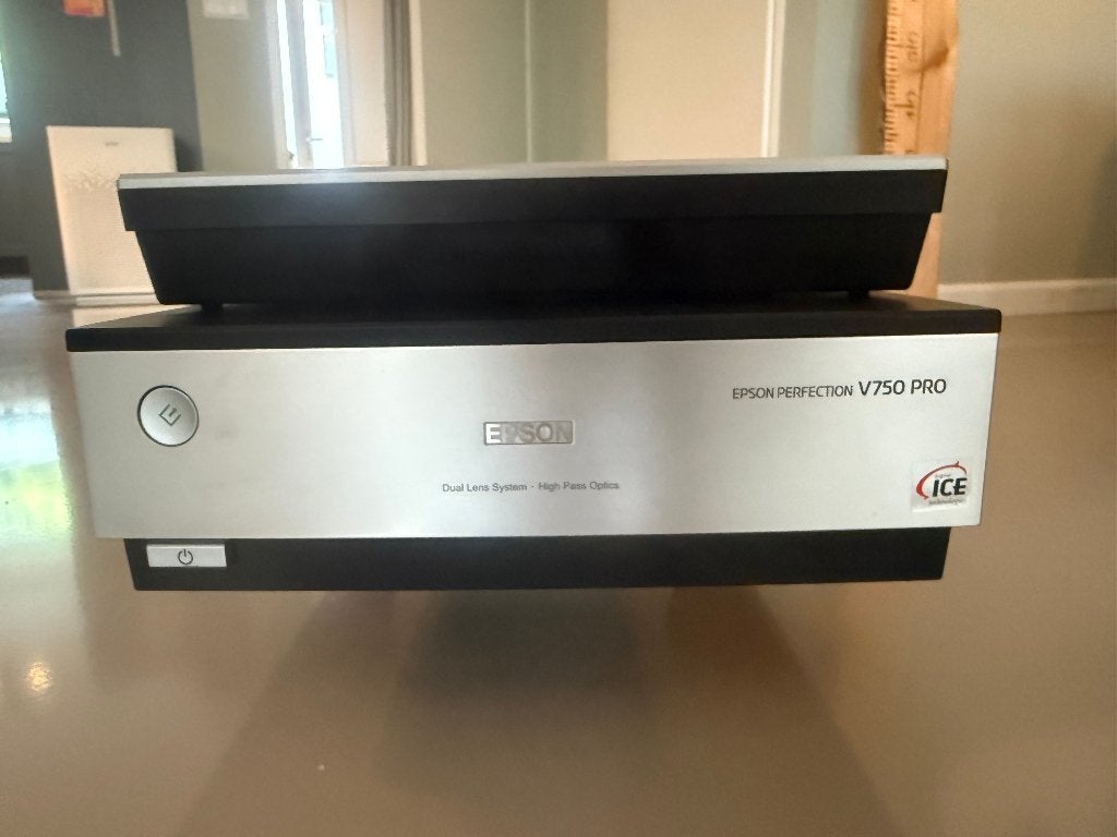 Epson Perfection V750 Pro Flatbedscanner, Computers en Software, Scanners, Ophalen, MacOS, Epson, Zo goed als nieuw