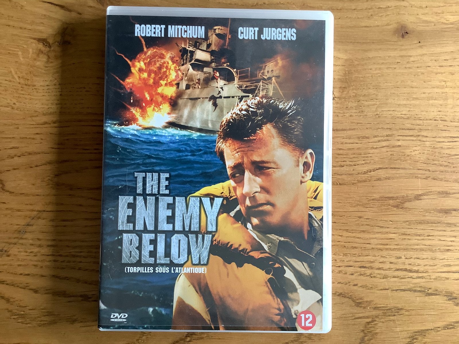 2. The Enemy Below, Robert Mitchum, Curt Jurgens (1957)., Ophalen of Verzenden, Zo goed als nieuw
