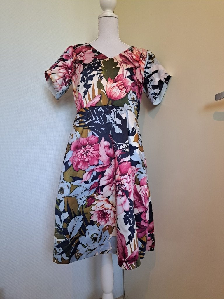 Bloem jurk Comma, Kleding | Dames, Maat 38/40 (M), Overige kleuren, Nieuw, Knielengte