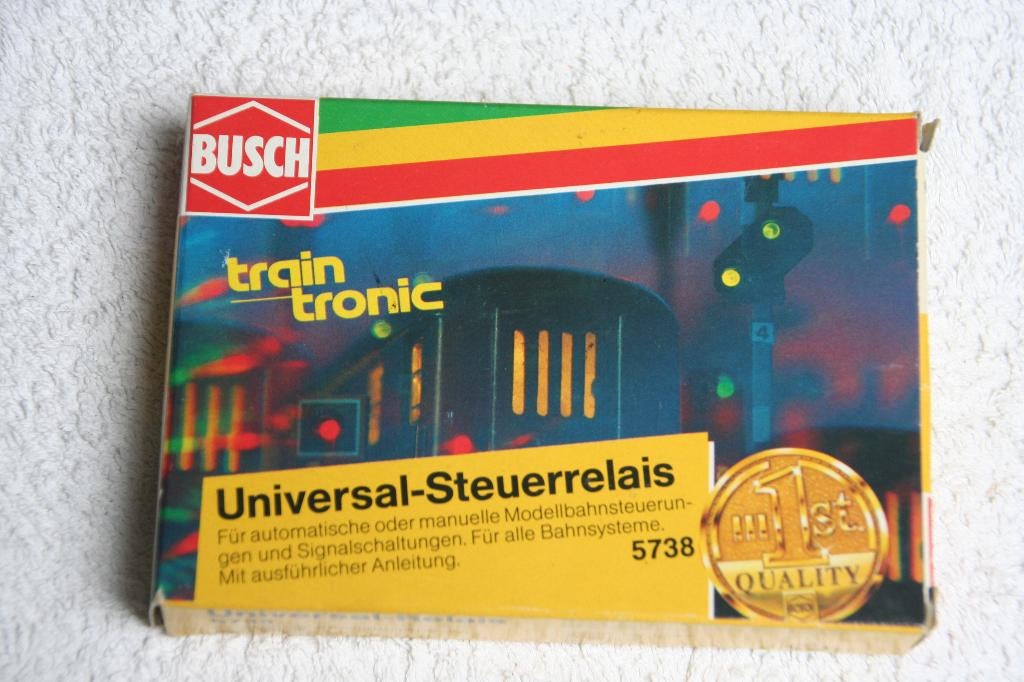 Busch 5738 Universeel sturingsrelais (1), Hobby en Vrije tijd, Modeltreinen | H0, Overige merken, Gelijkstroom of Wisselstroom