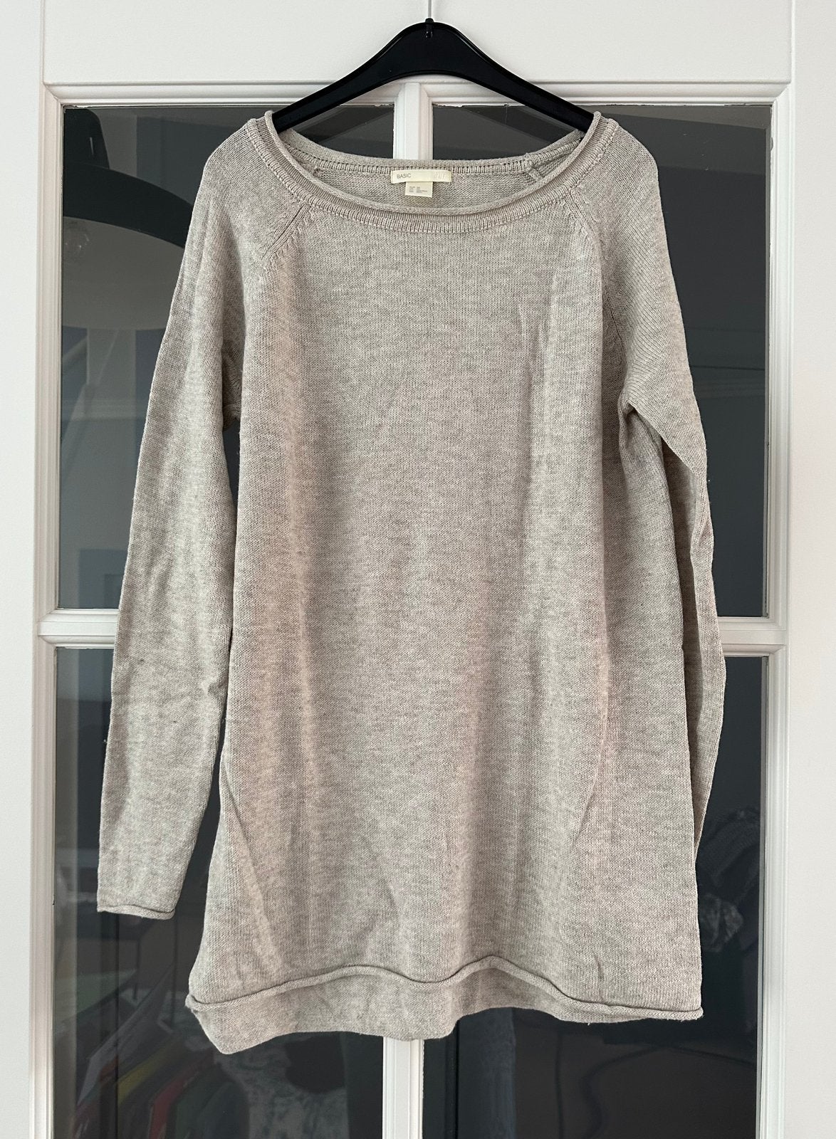 Mooie beige gebreide trui H&M maat XS, Kleding | Dames, Truien en Vesten, Ophalen of Verzenden, Zo goed als nieuw, Maat 34 (XS) of kleiner