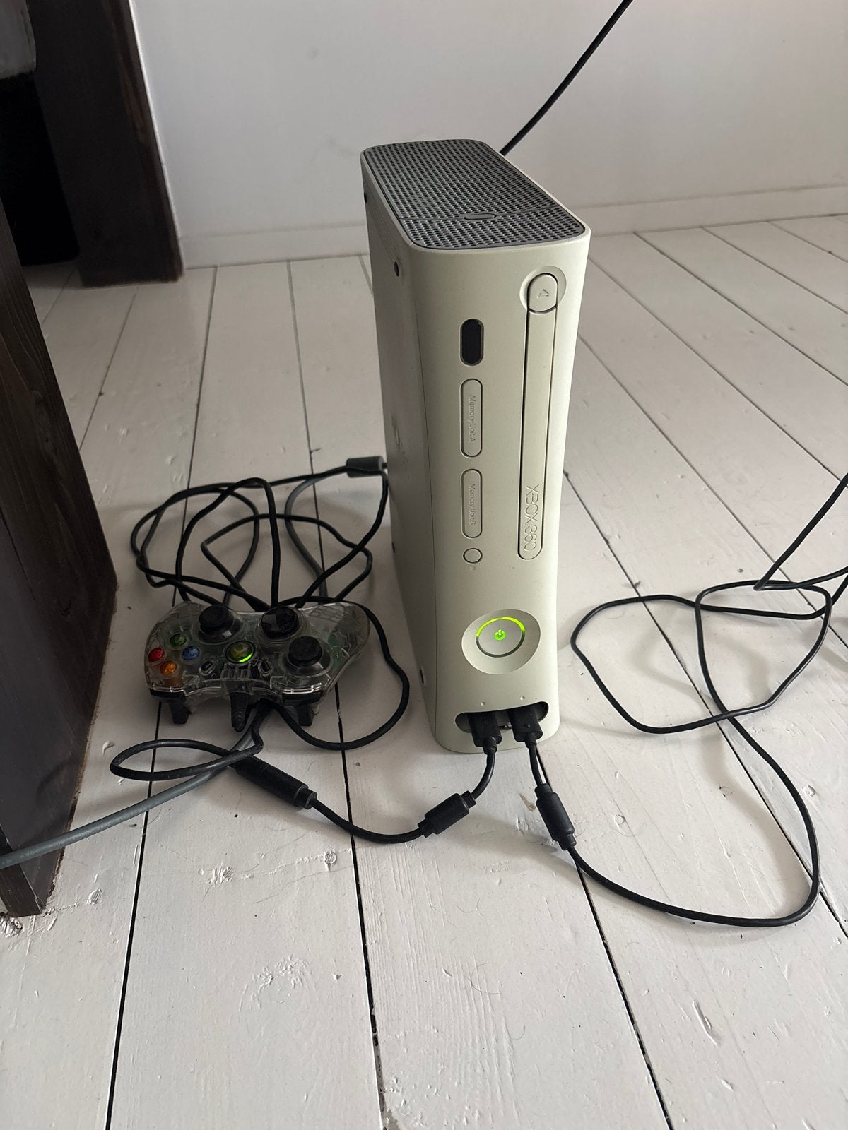 Xbox 360 Pro met 2 controllers en 30+ games, Spelcomputers en Games, Ophalen, Met games, 20 GB, Zo goed als nieuw