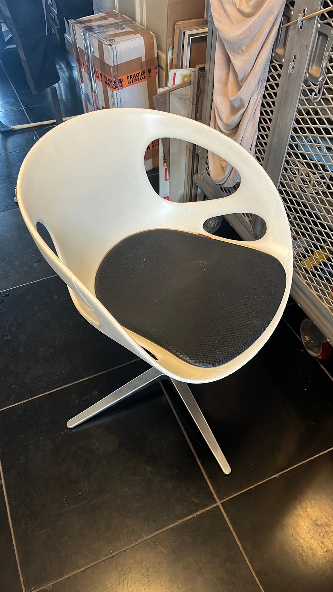 Fritz Hansen draaistoel 4 stuks ontwerp Heromichic Kono, Kunststof, Gebruikt, Wit, Ophalen of Verzenden