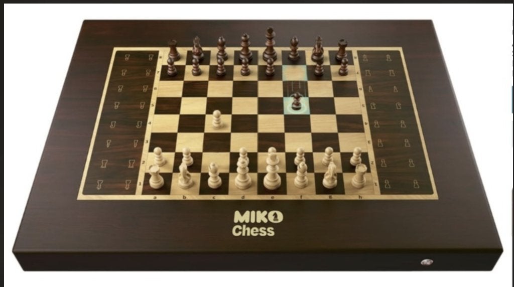 Miko Chess Grand–Slim Elektronisch Schaakbord–NIEUW in Doos, Een of twee spelers, Ophalen, Nieuw, Miko