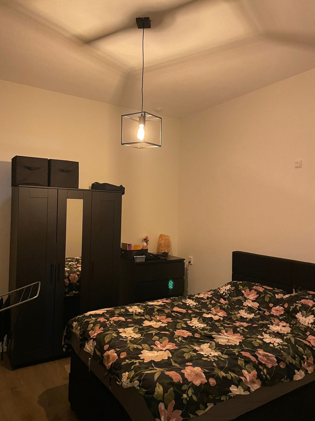 MIODORMIO Boxspring met opbergruimte, Ophalen, Zo goed als nieuw, Tweepersoons, 140 cm