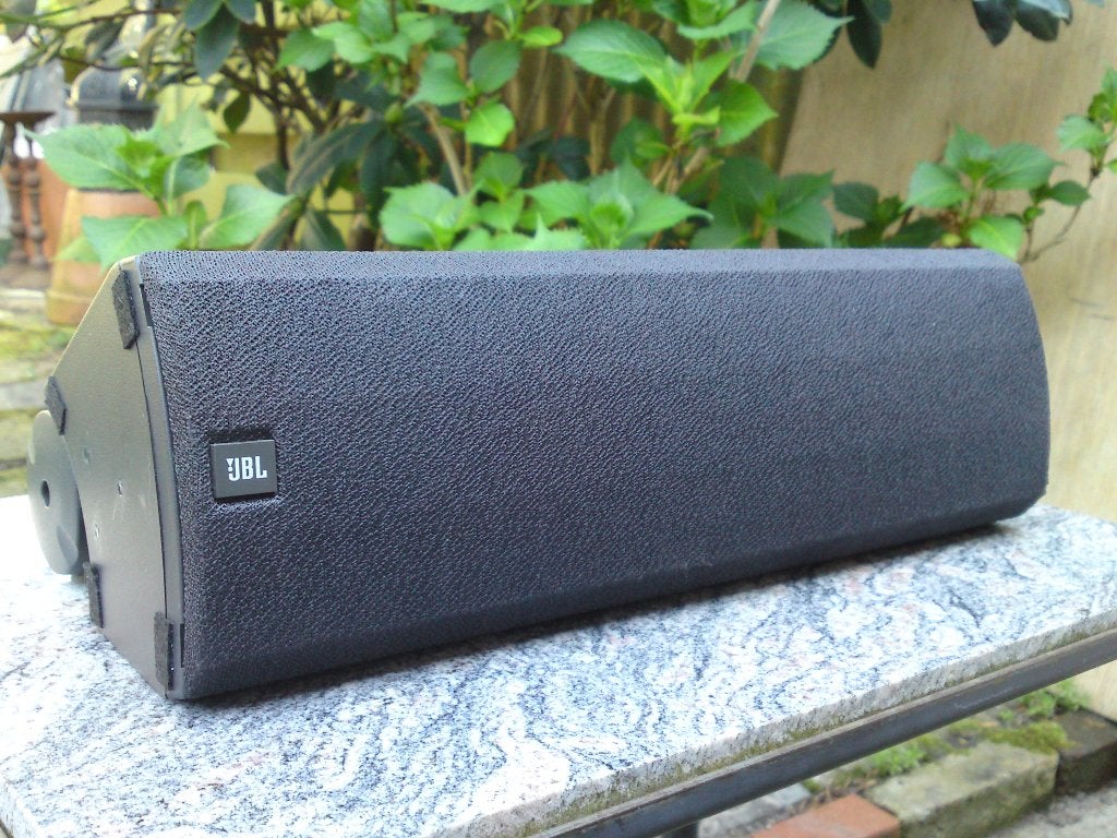 JBL Sat2 center luidspreker met muurbeugel, Audio, Tv en Foto, Ophalen of Verzenden, Center speaker, Gebruikt, Basreflex