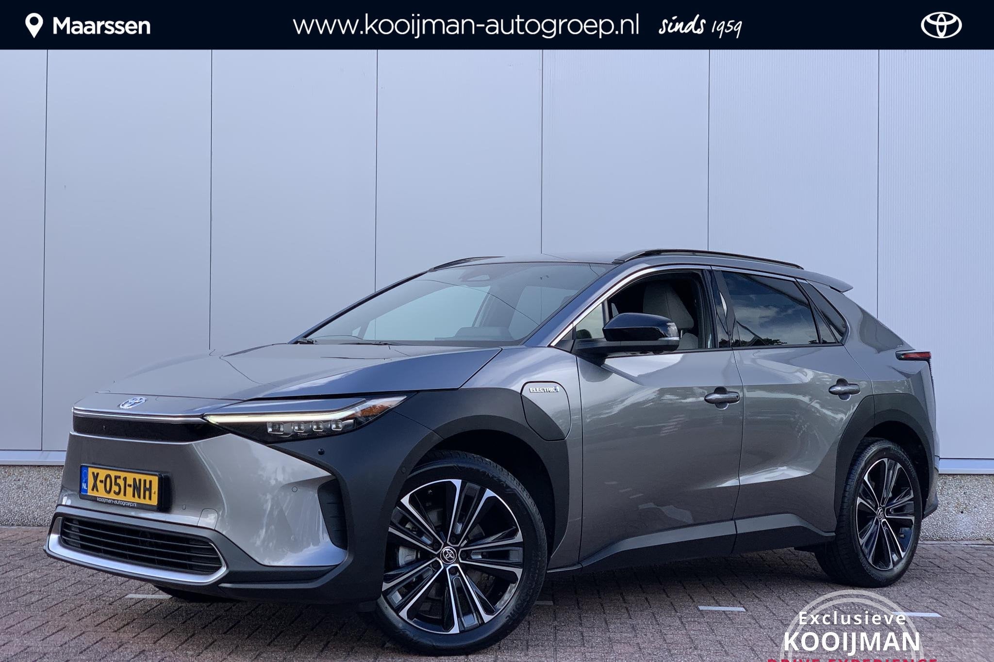 Toyota bZ4X Premium 71 kWh Trekhaak afn / Stuur en voor & ac