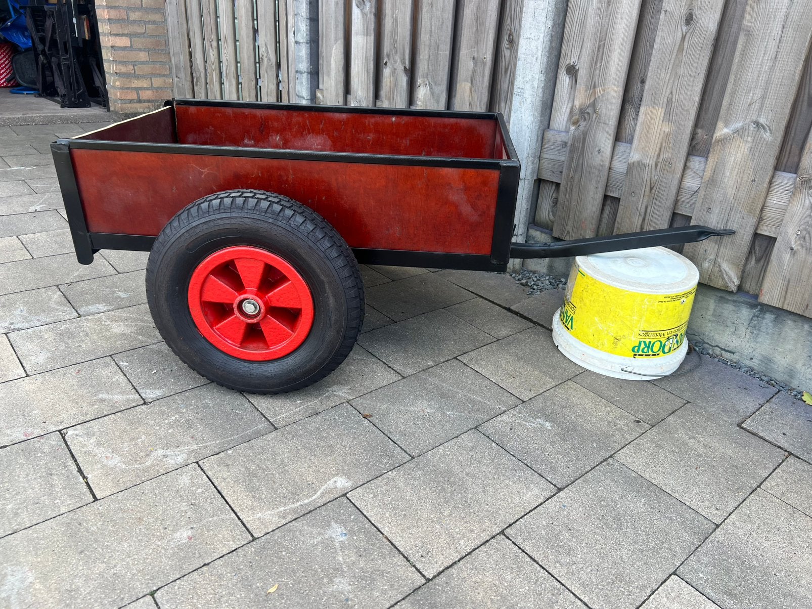 Berg aanhanger + kiepstand, Ophalen, Zo goed als nieuw, Berg, Met kar of aanhanger