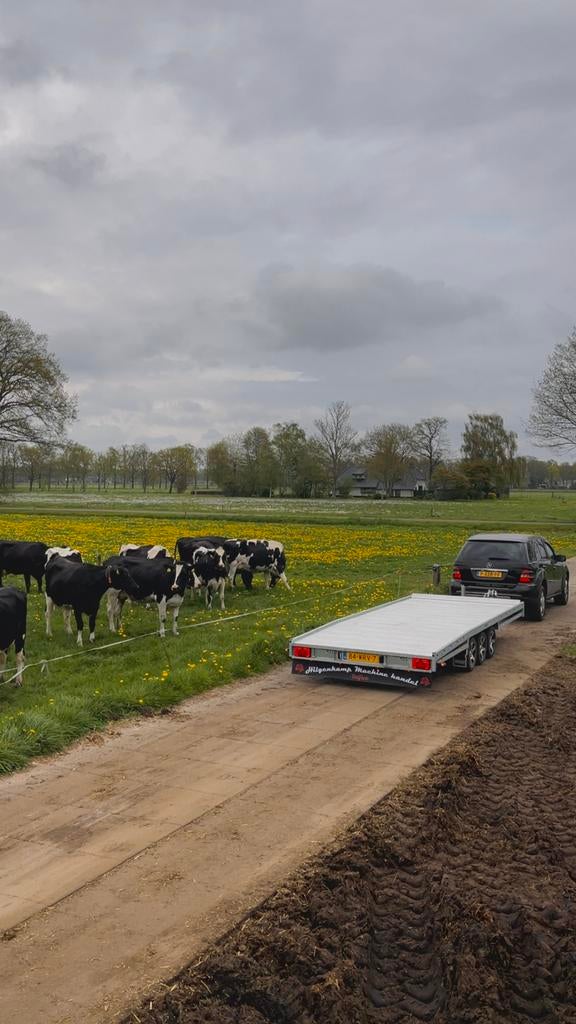 Landbouwmachines gezocht/mini shovels/ kraantjes/tractoren