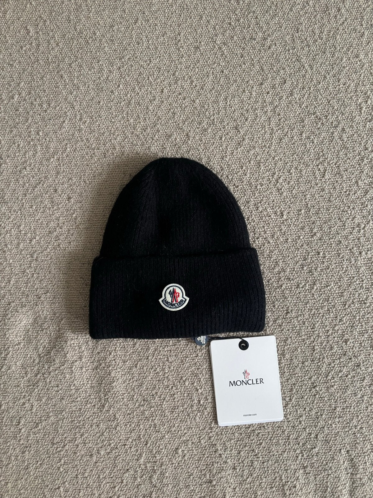 Zwarte Moncler Muts met NFC, Ophalen of Verzenden, Nieuw, Muts