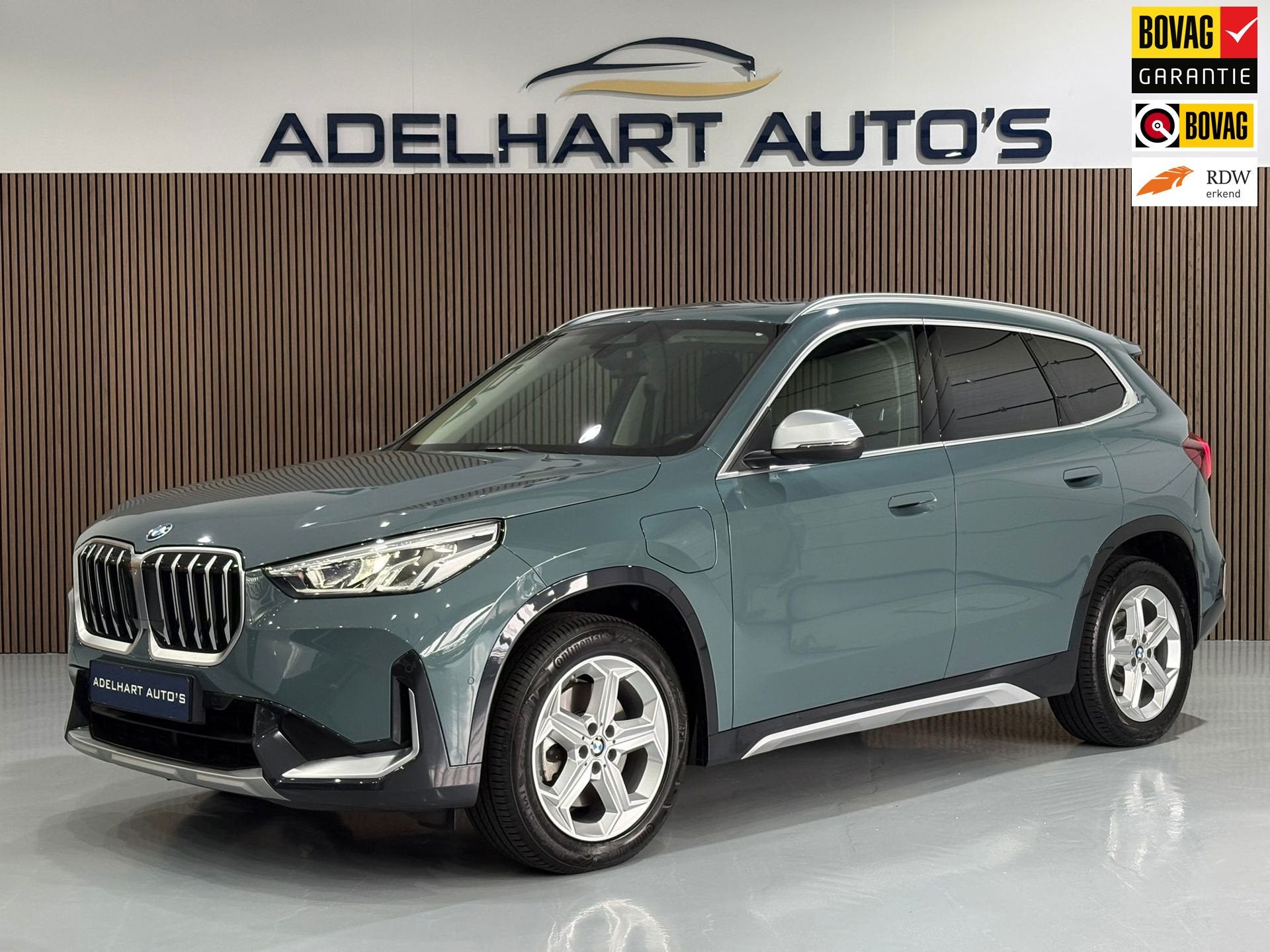 BMW X1 XDrive30e X Line 326 PK / Lederen interieur / Navigat, Gebruikt, Zwart, Blauw, Bedrijf