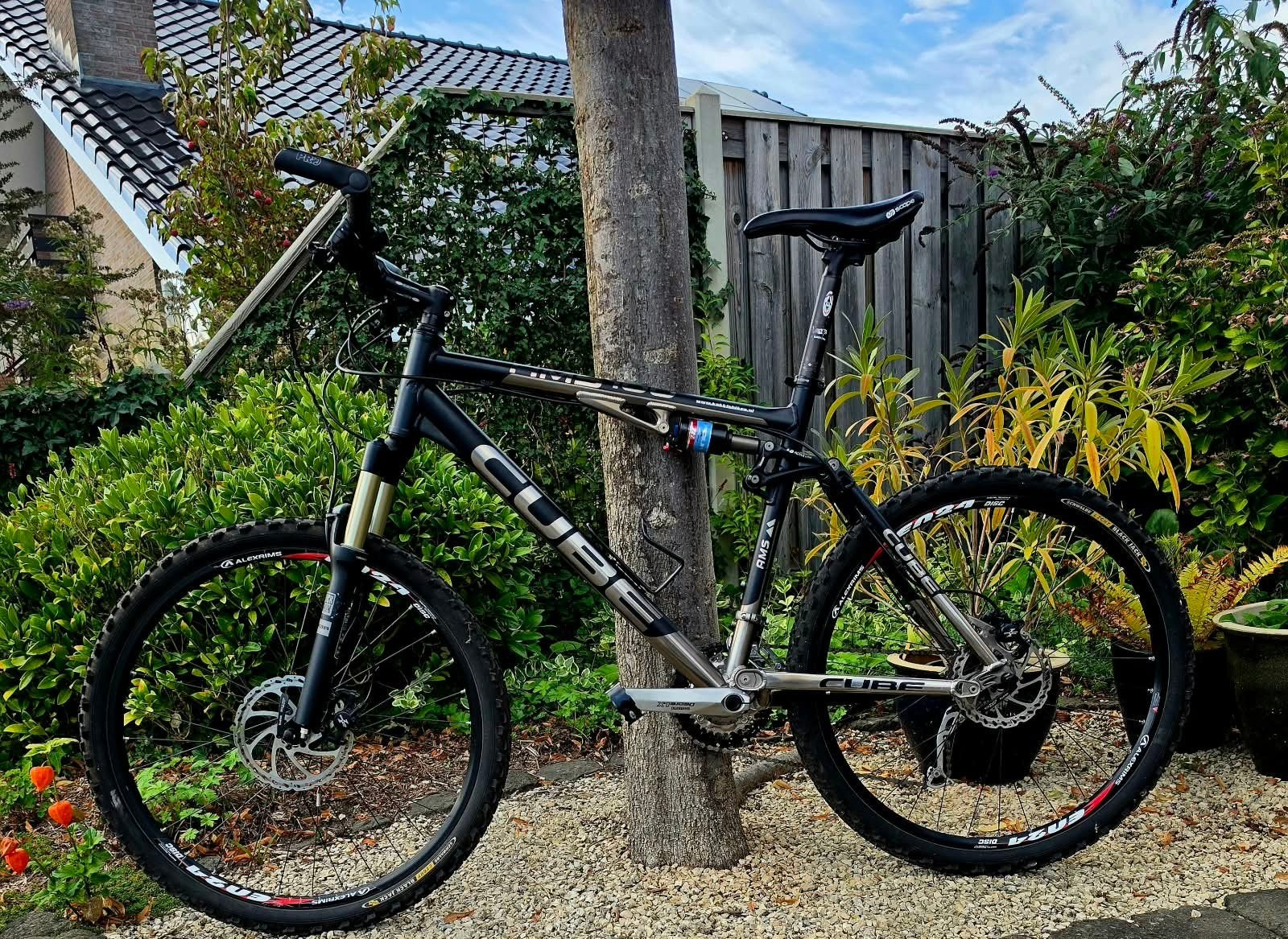 Cube Mountainbike Full Suspension