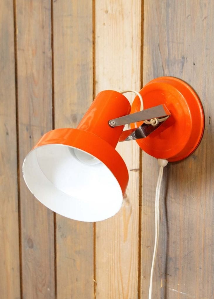 Vintage oranje wandlamp met verstelbare spot, Huis en Inrichting, Gebruikt, --, Oranje, --