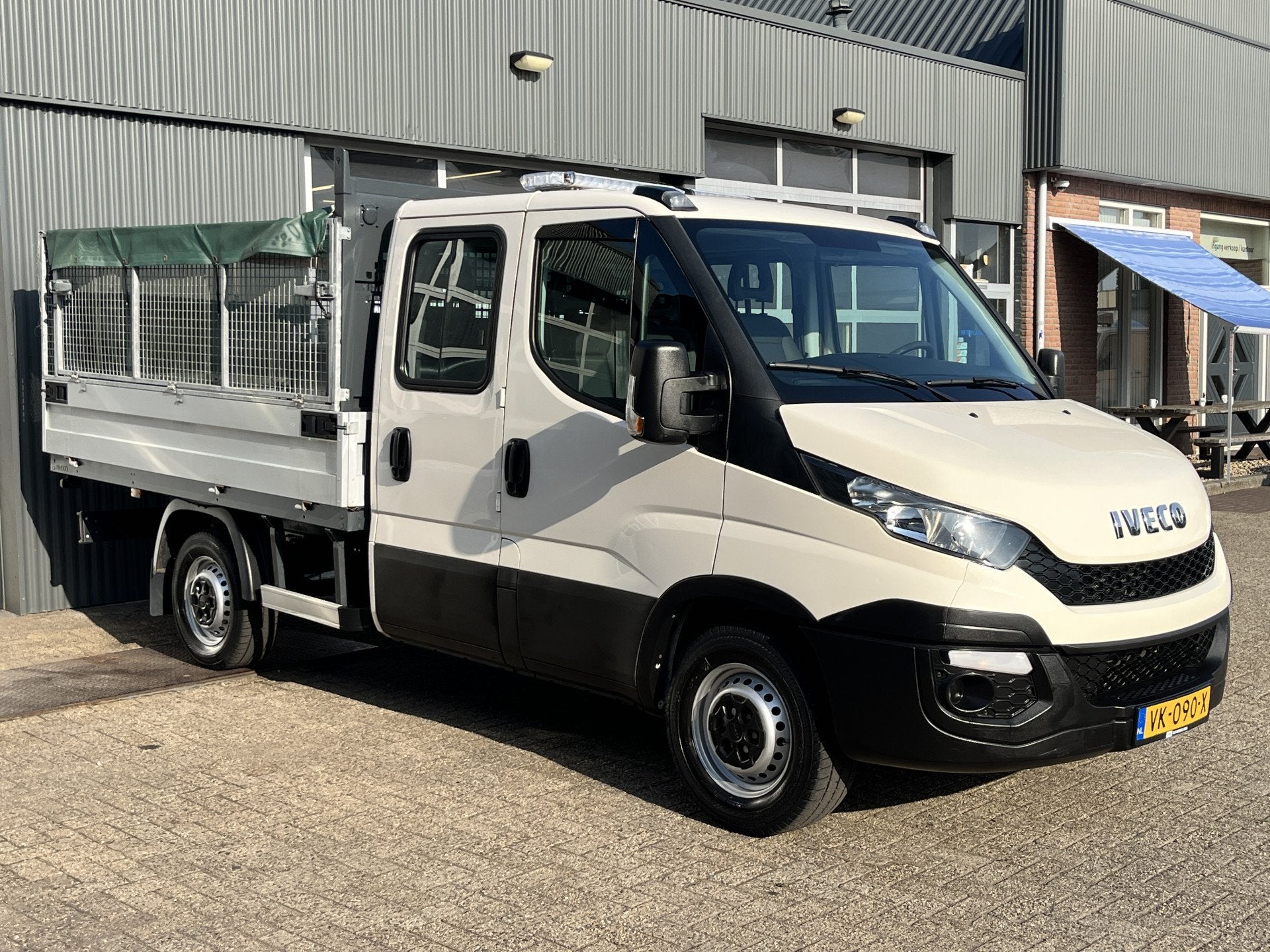 Iveco Daily 35S11D 2.3 DC 7 persoons 3500kg trekgewicht Airc, Auto's, 13 km/l, Euro 5, Gebruikt, Zwart