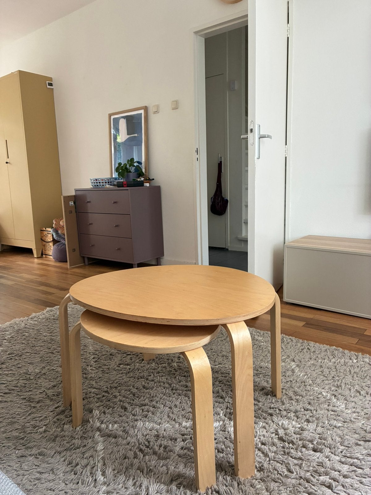 Leuke Ikea bijzettafels, Ophalen, Zo goed als nieuw, Rond, 50 tot 100 cm