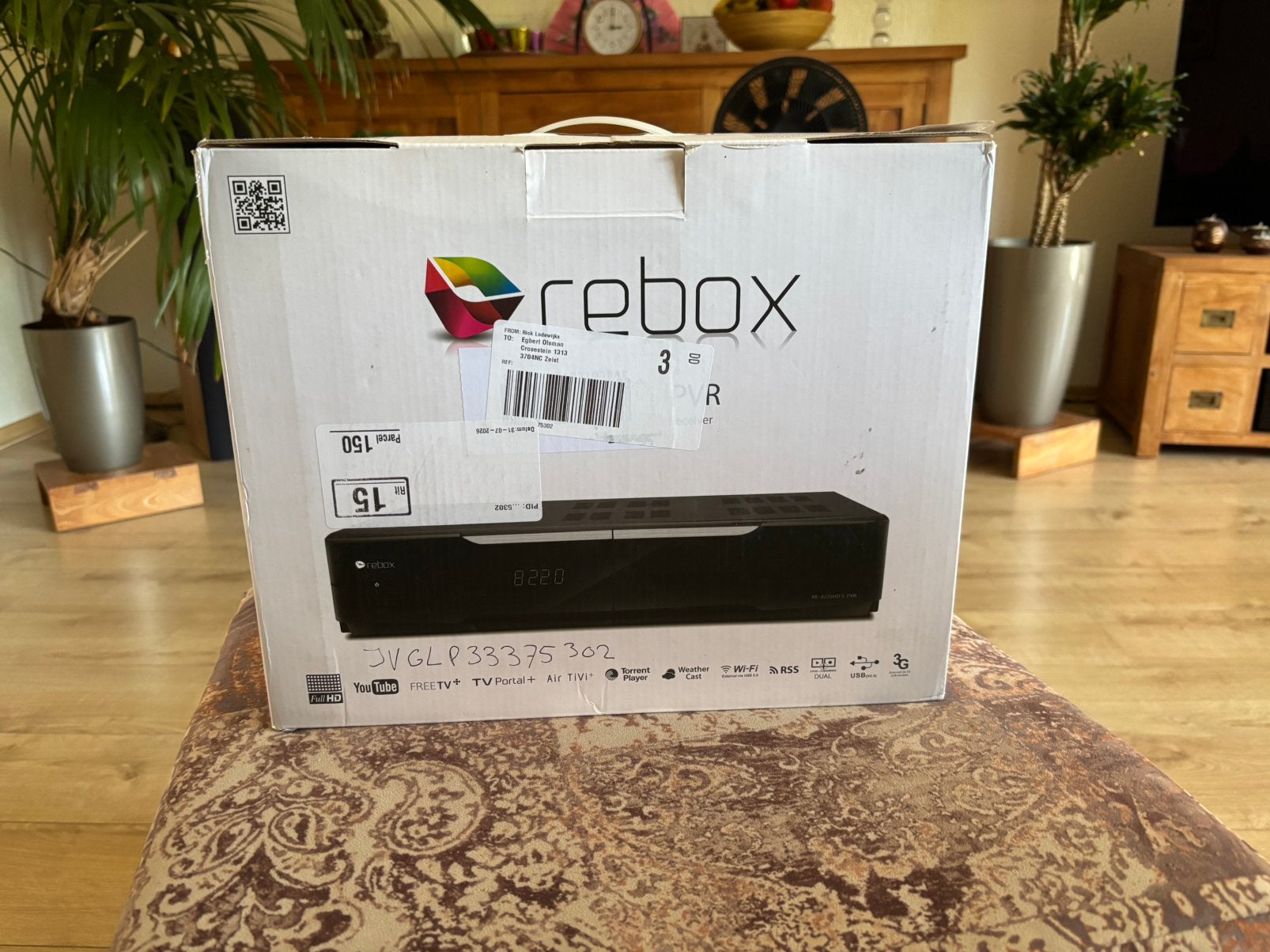 REBOX SATELITE ONTVANGER RE-8220HD S-PVR, Caravans en Kamperen, Ophalen of Verzenden, Zo goed als nieuw