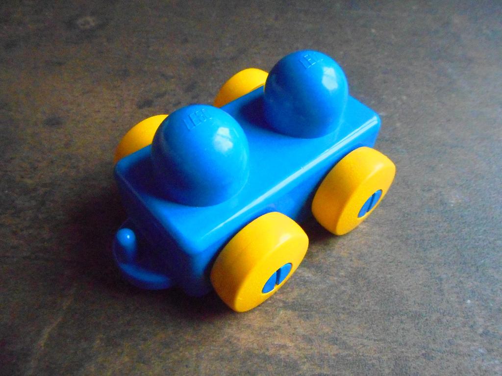 Lego Primo Vehicle Wagon with Tow Hitches (zie foto's) 3, Ophalen of Verzenden, Gebruikt, Losse stenen, Lego Primo