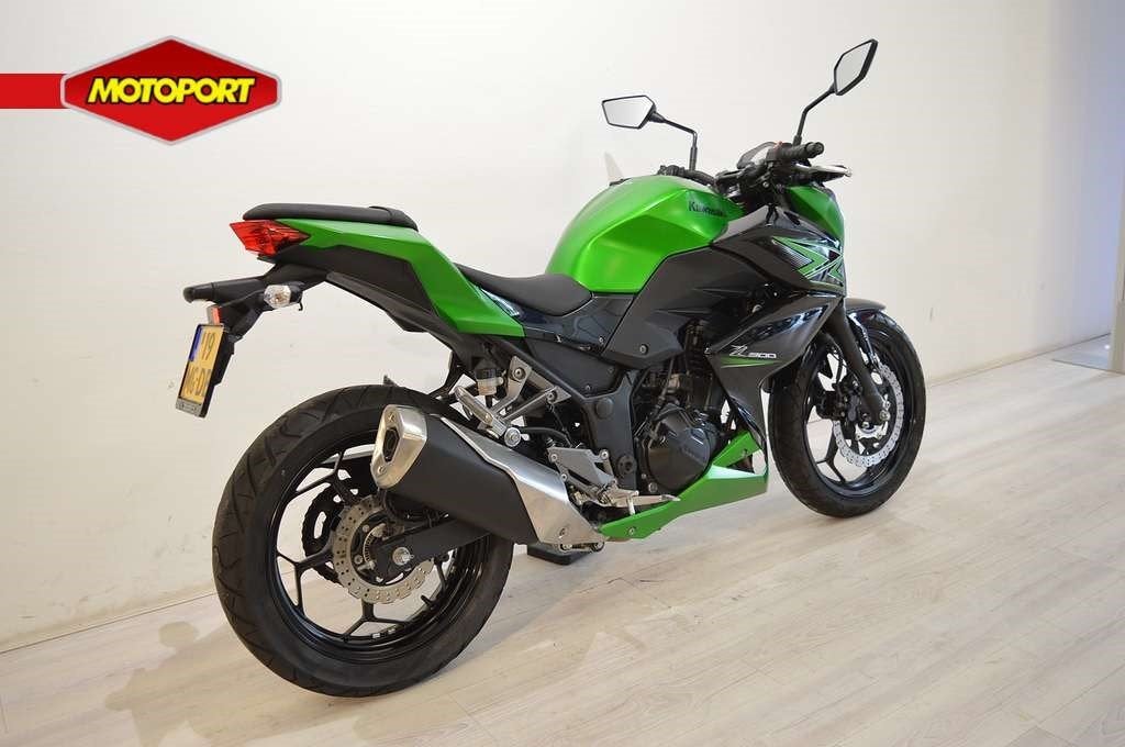 Kawasaki Z 300 ABS (bj 2015), Bedrijf, Info@kawasaki.nl, Jacobus Spijkerdreef 1-3
2132 PZ  Hoofddorp, NL, Kawasaki Motors Europe N.V.