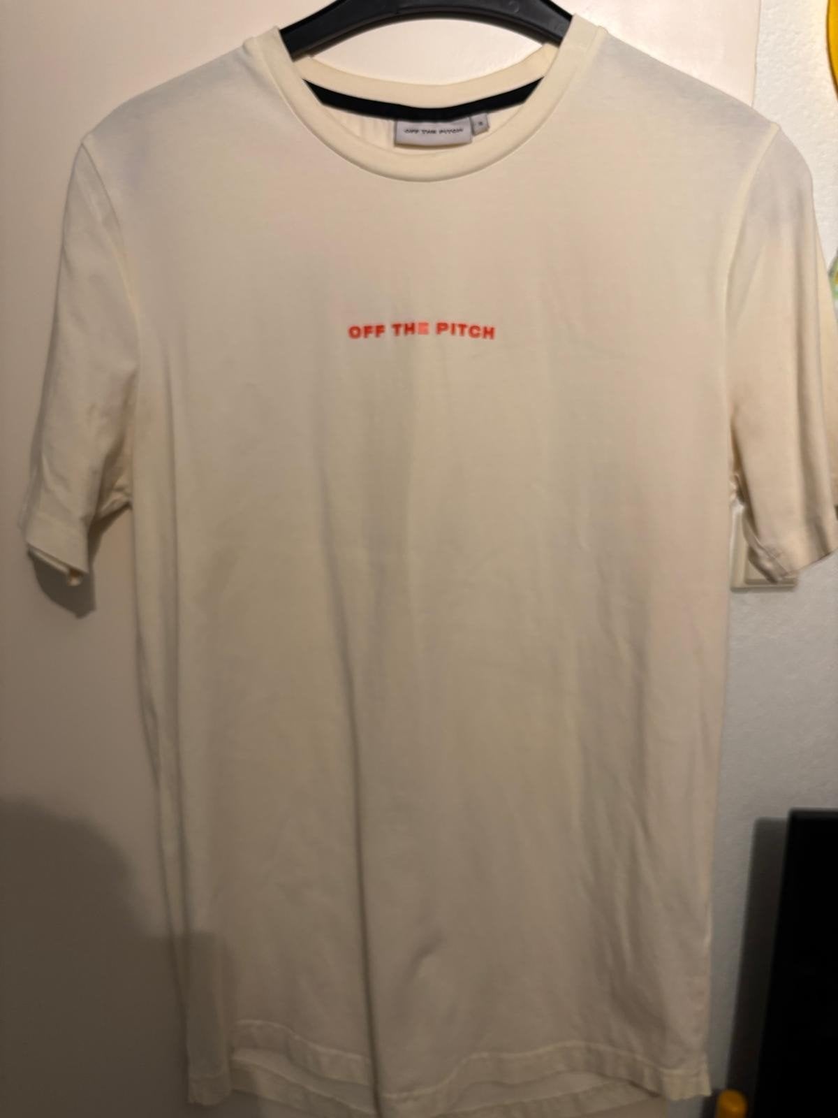Off The Pitch T-shirt Maat S, Beige, Ophalen of Verzenden, Off The Pitch, Gedragen