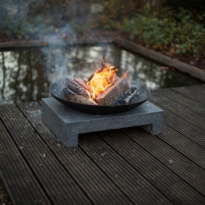 Vuurschaal op granieten voet Esschert Design, Tuin en Terras, Vuurschalen, Ophalen, Gebruikt