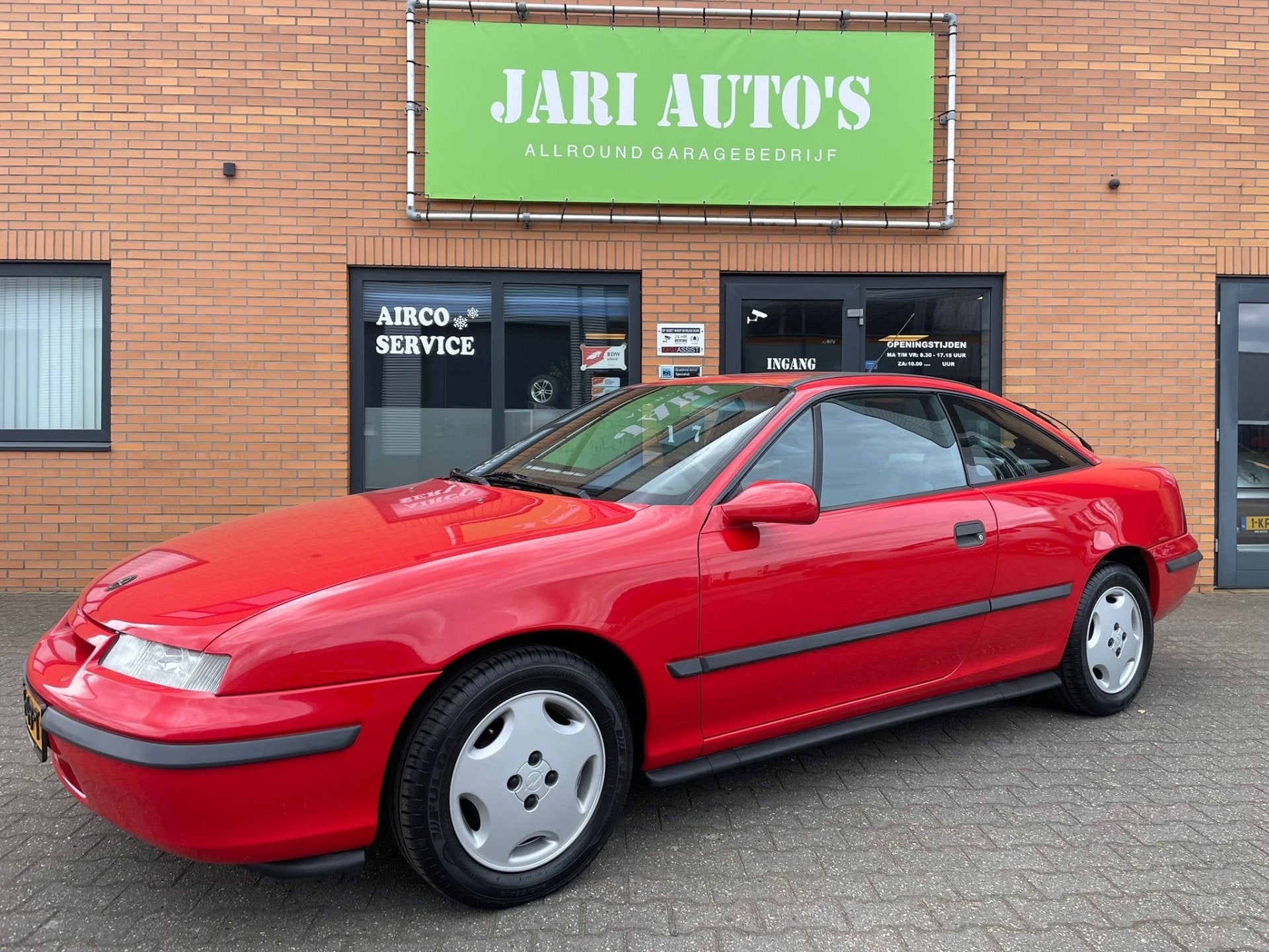 Opel Calibra 2.0i Bloedrood en bloedmooi (bj 1992), Auto's, Voorwielaandrijving, 1998 cc, Stof, 116 pk